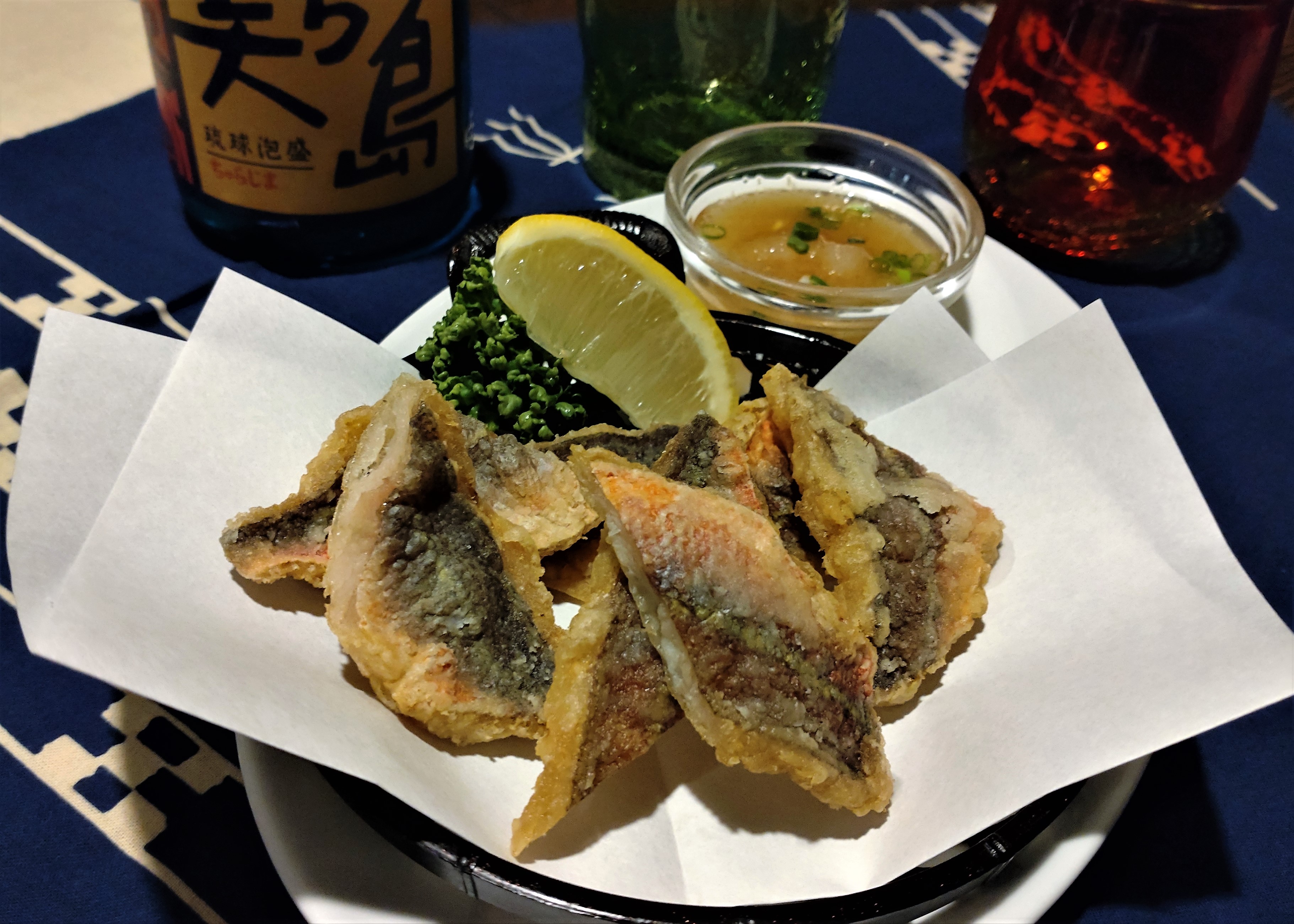 グルクンの丸ごと唐揚げ
